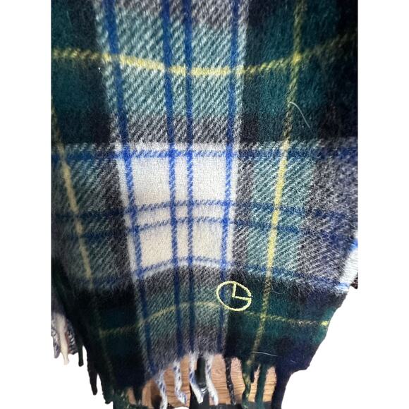 GoldLion 100% Wool Scarf Made In Scotland Green White Plaid Fringe 56" Winter - Picture 2 of 3